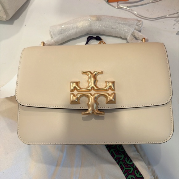 Tory Burch Cream Shoulder Bag with Gold Logo Hardware - Picture 4 of 4